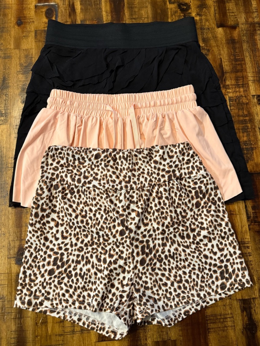 Summer BUNDLE of 3 shorts/skirt women's sz xs/s leopard/pink/black express/shein